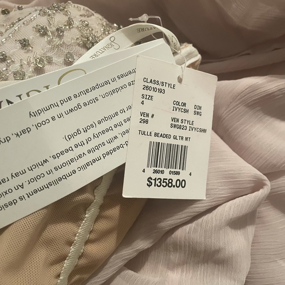 GALINA SIGNATURE - Beaded Tulle Sweetheart Trumpet Wedding Dress - Picture 7 of 12